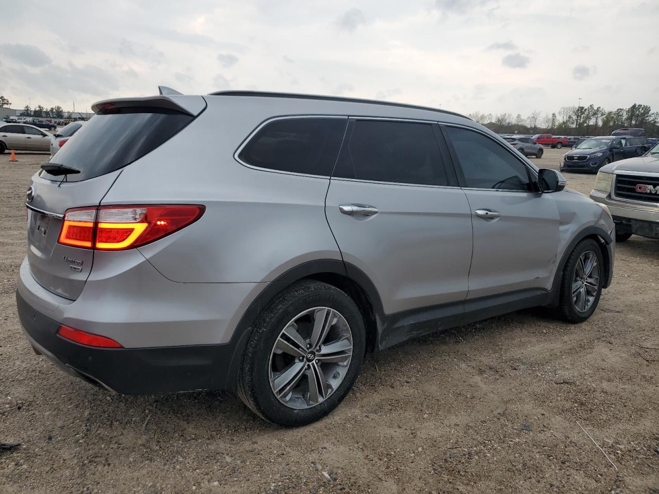 2016 Hyundai Santa Fe VIN KM8SR4HF4GU165076 Copart auction photo, side damage thumbnail 3