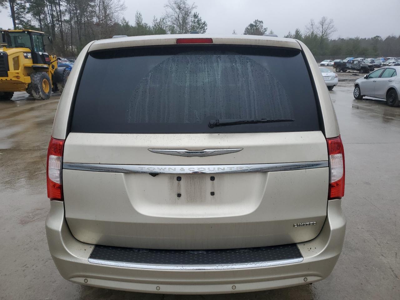 2013 Chrysler Town & Country VIN 2C4RC1GG1DR543389 Copart auction photo, all over damage thumbnail 6
