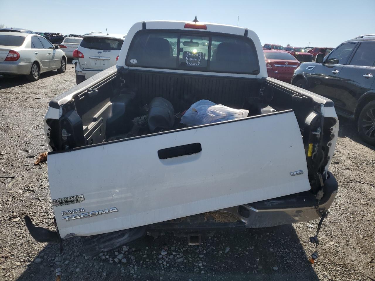 2012 Toyota Tacoma VIN 3TMLU4EN0CM085954 Copart auction photo, rear end damage thumbnail 6