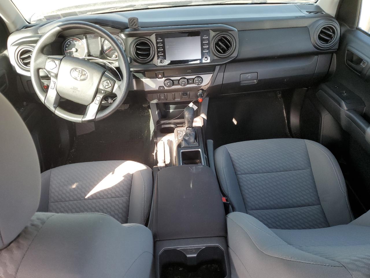 2021 Toyota Tacoma VIN 3TYAX5GN0MT022828 Copart auction photo, all over damage thumbnail 8