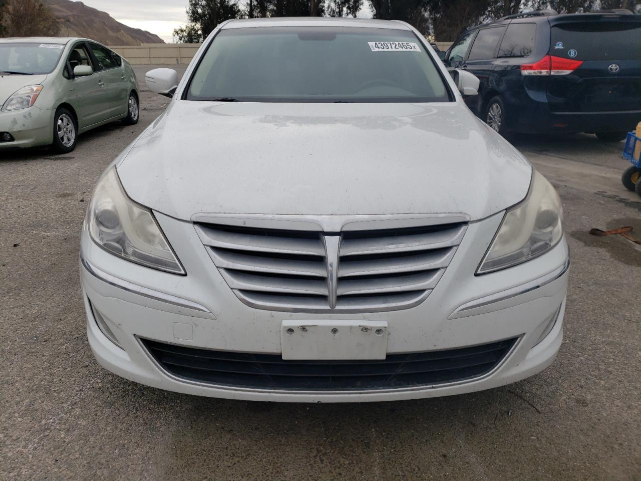2013 Hyundai Genesis VIN KMHGC4DD0DU232389 Copart auction photo, minor dent/scratches damage thumbnail 5