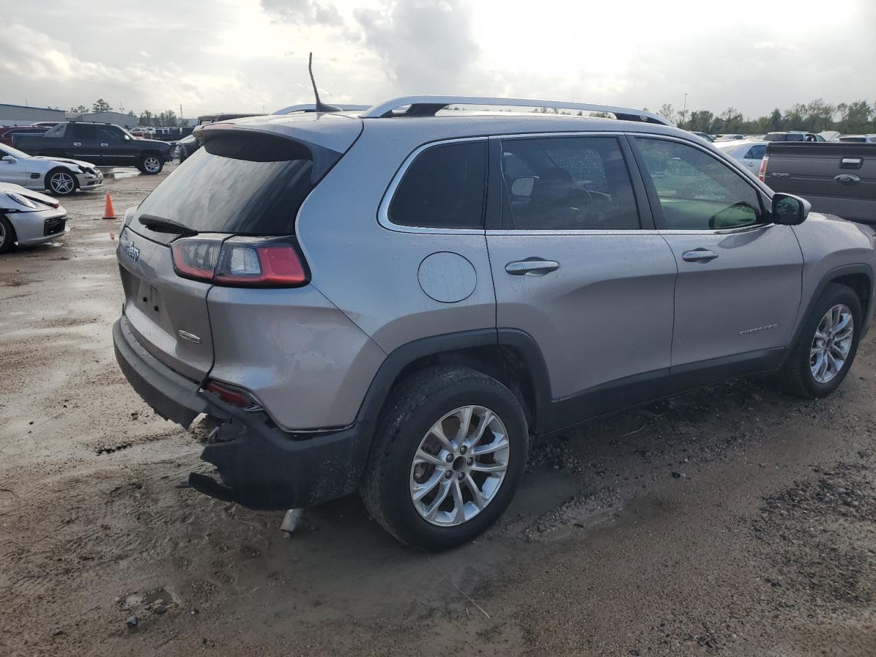 2019 Jeep Grand Cherokee VIN 1C4PJLCX2KD313018 Copart auction photo, rear end damage thumbnail 3