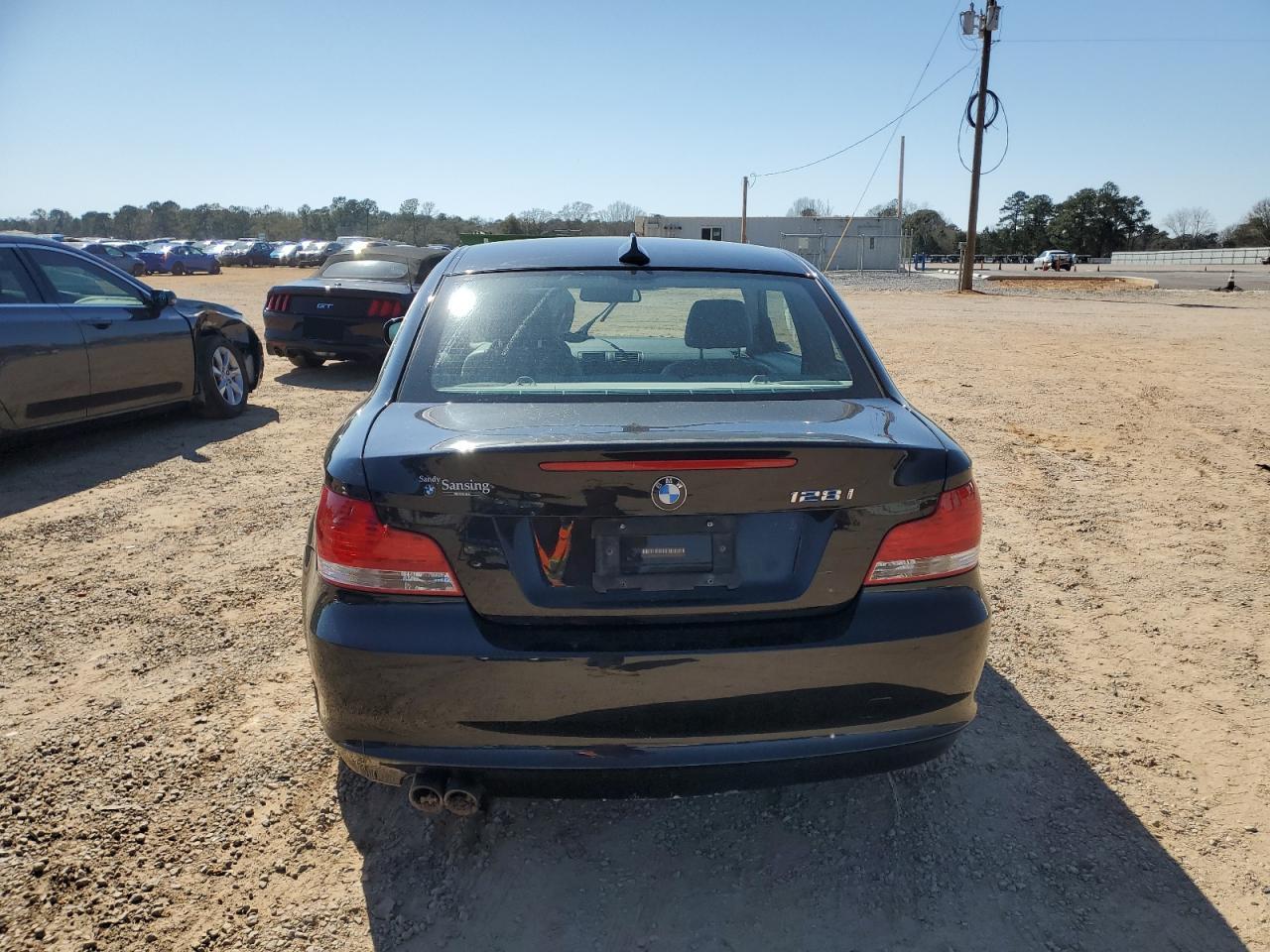 2011 BMW 1er VIN WBAUP9C52BVL90000 Copart auction photo, water/flood / front end damage thumbnail 6