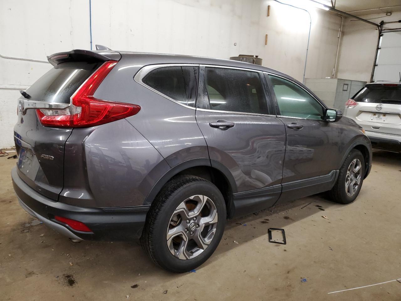 2018 Honda CR-V VIN 2HKRW2H85JH670854 Copart auction photo, front end damage thumbnail 3