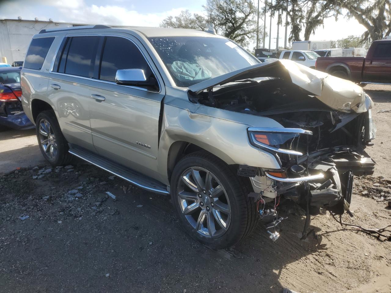 2015 Chevrolet Tahoe VIN 1GNSCCKC0FR656266 Copart auction photo, front end damage thumbnail 4
