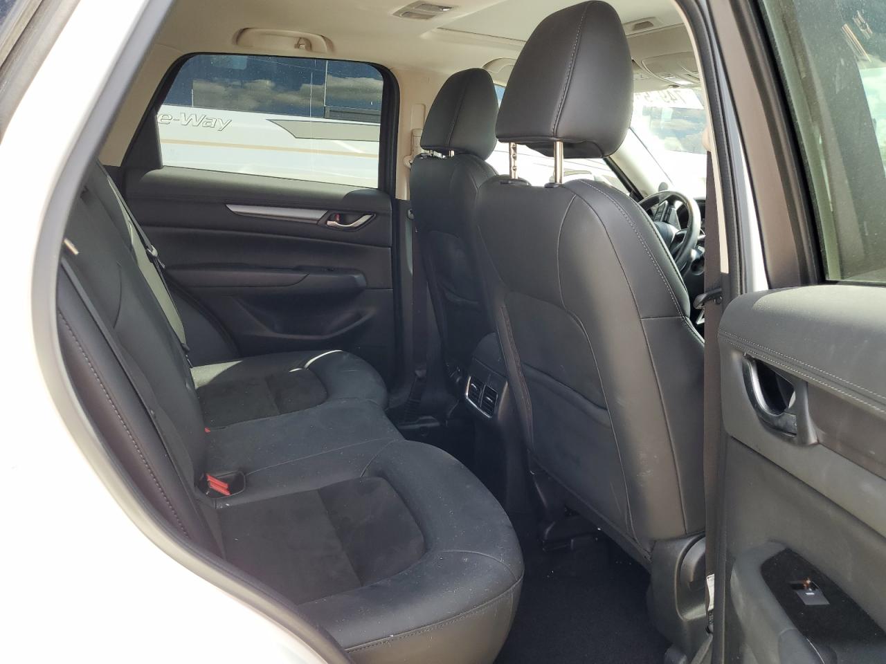 2019 Mazda CX-5 VIN JM3KFACM1K0551463 Copart auction photo, water/flood damage thumbnail 11