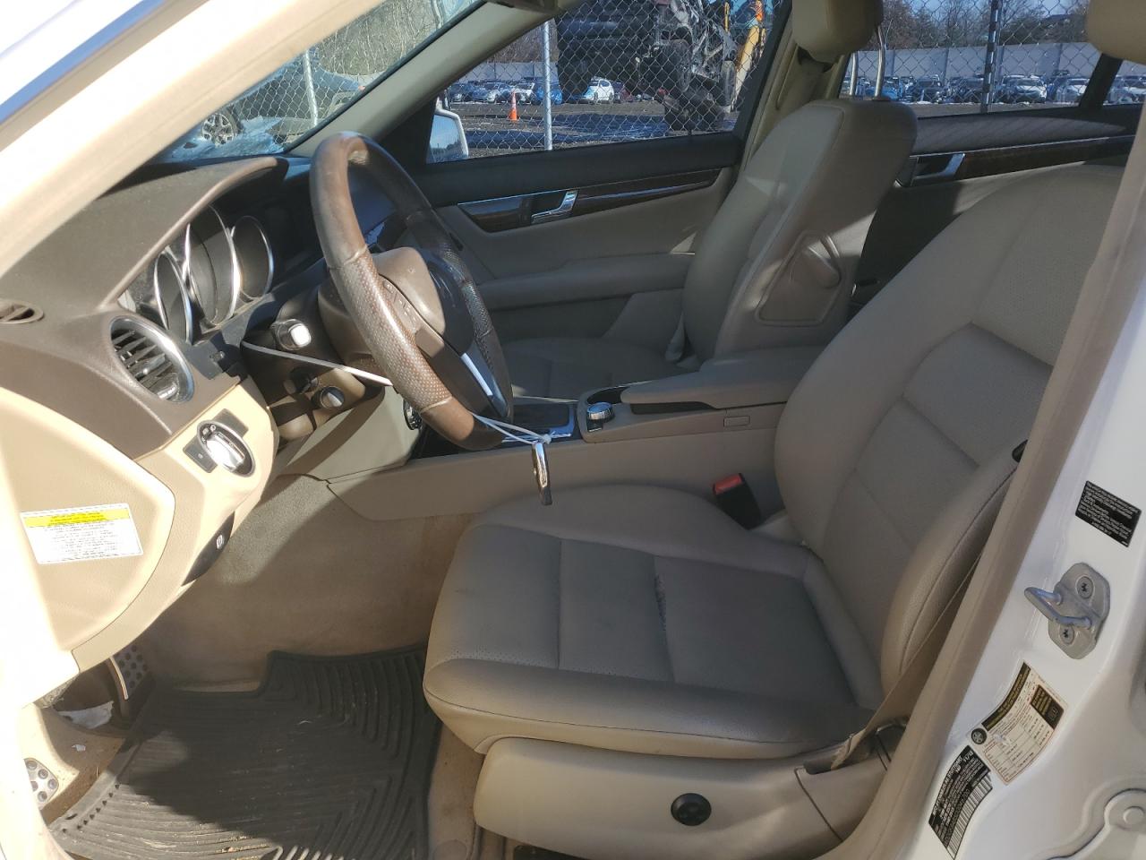2013 Mercedes-Benz C-klasse VIN WDDGF8AB5DG046700 Copart auction photo, mechanical damage thumbnail 7