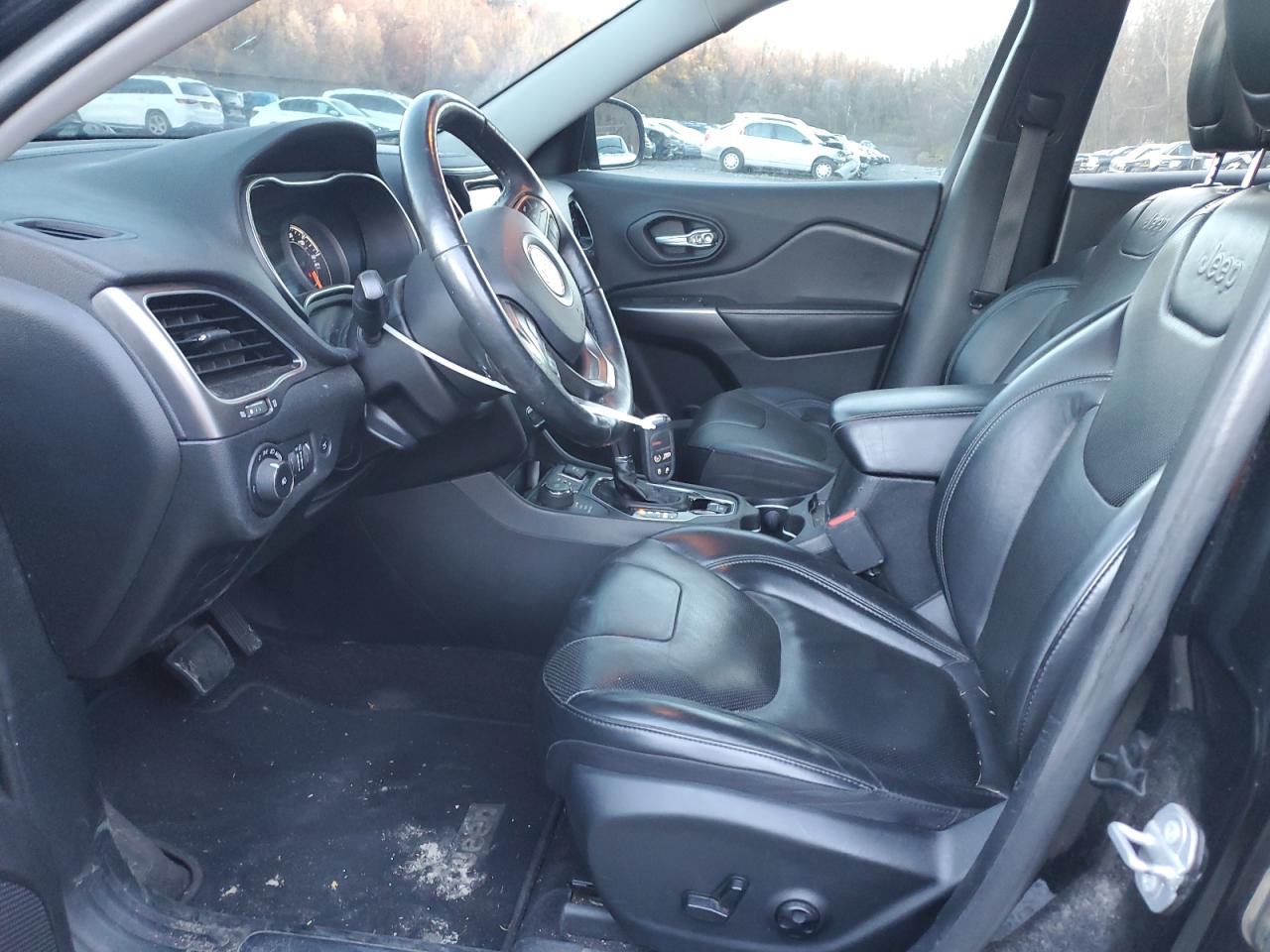 2019 Jeep Grand Cherokee VIN 1C4PJMDN0KD169665 Copart auction photo, front end / minor dent/scratches damage thumbnail 7