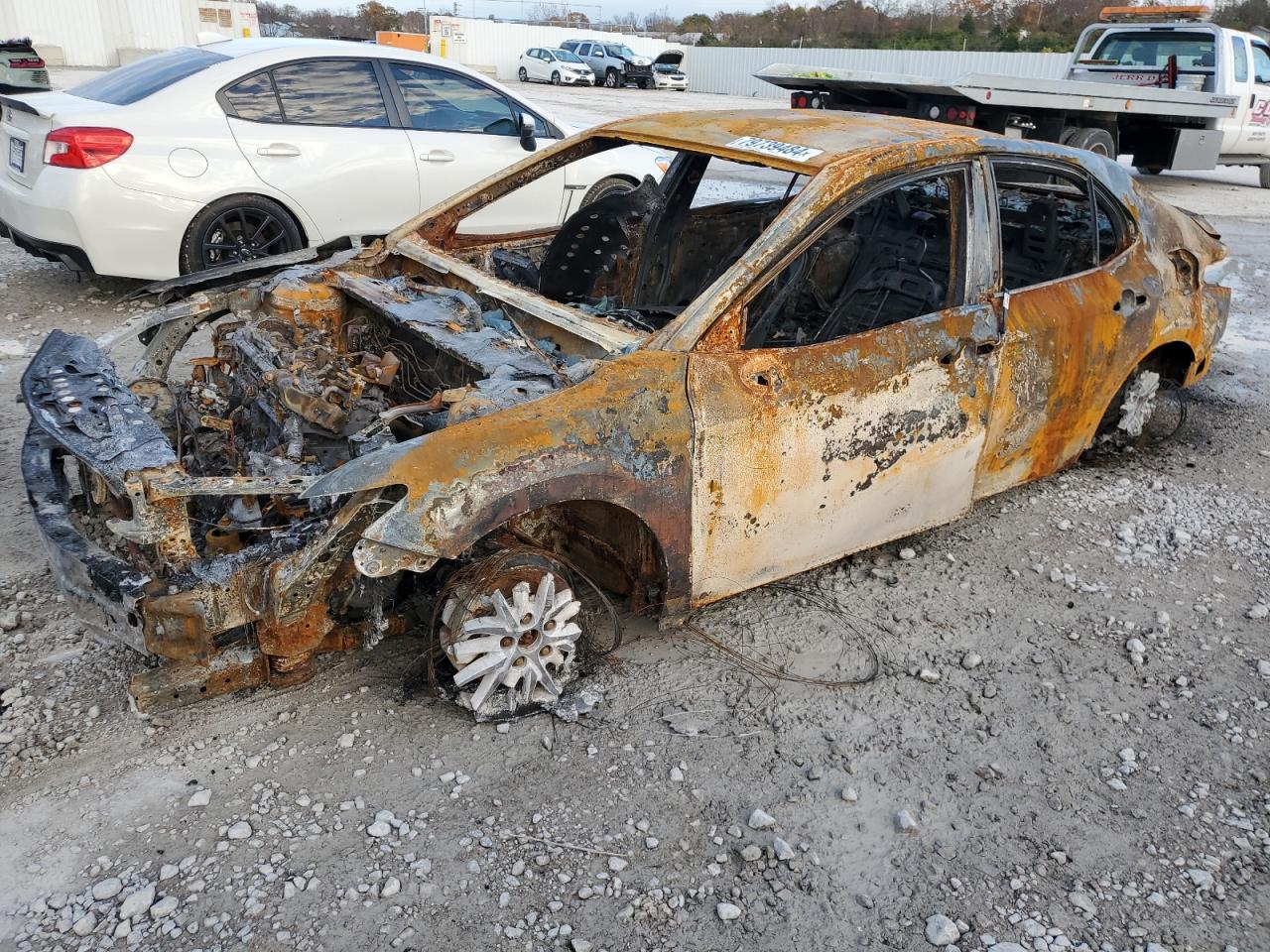 2022 Toyota Camry VIN 4T1G11AKXNU661662