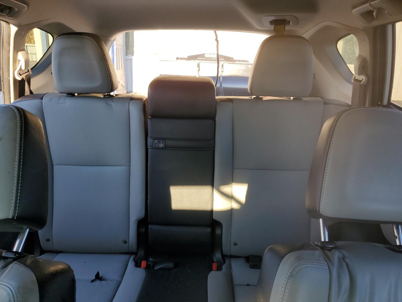 2017 Toyota RAV 4 VIN JTMDJREV4HD122405 Copart auction photo, rear end / front end damage thumbnail 10