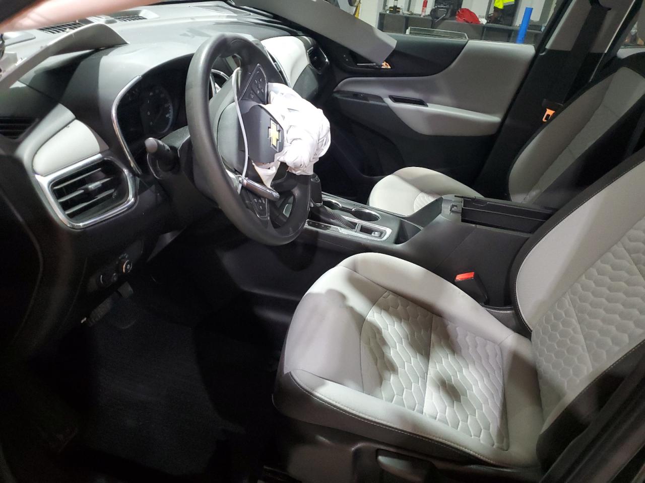 2020 Chevrolet Equinox VIN 2GNAXHEV7L6122053 Copart auction photo, front end / side damage thumbnail 7