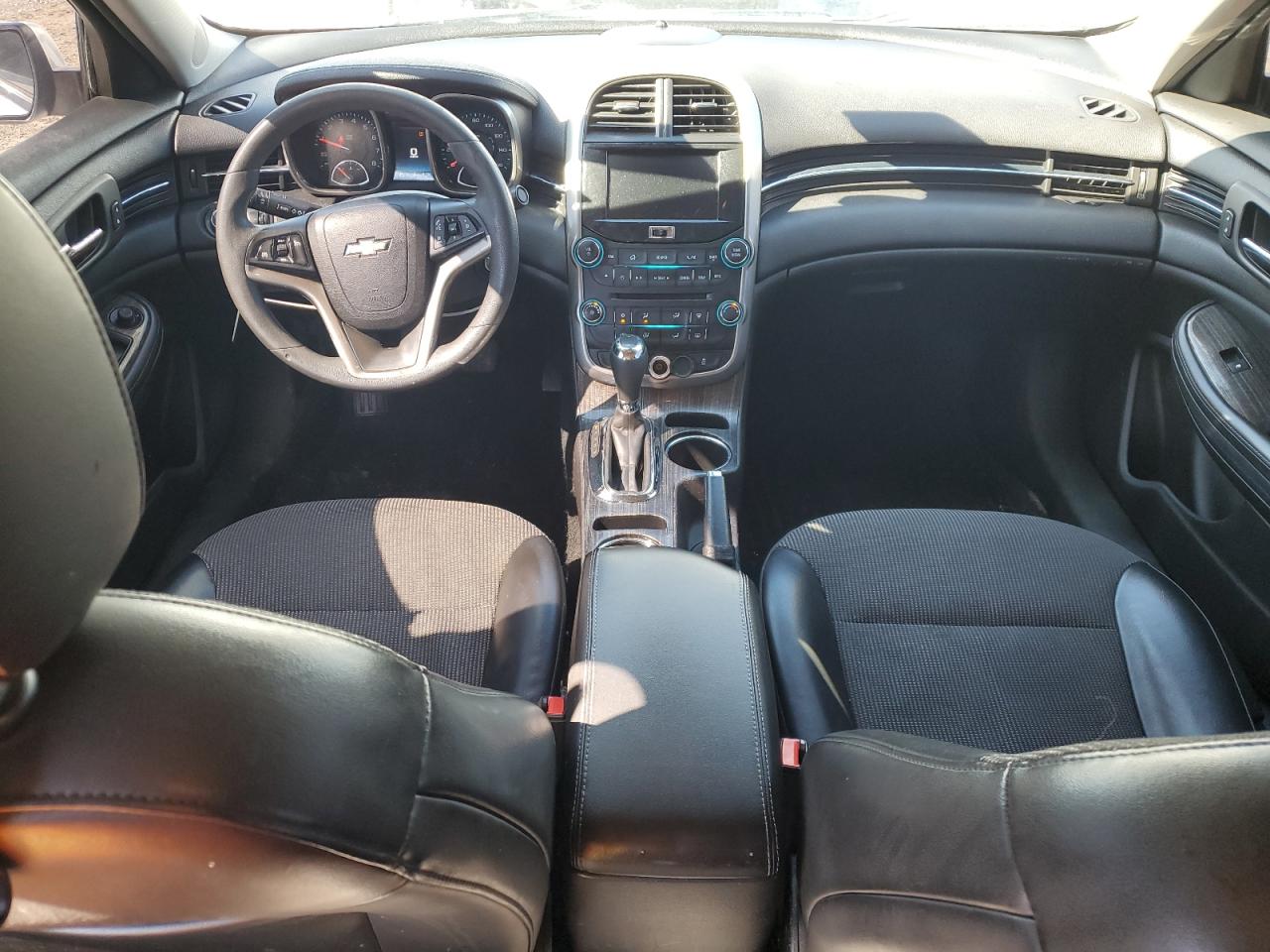 2016 Chevrolet Malibu VIN 1G11C5SA0GF118175 Copart auction photo, front end / minor dent/scratches damage thumbnail 8
