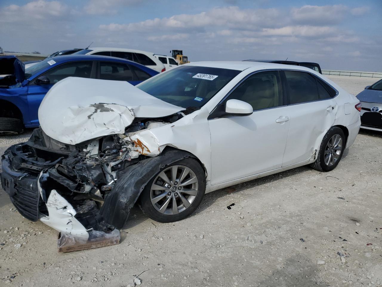 2016 Toyota Camry VIN 4T4BF1FK9GR518487