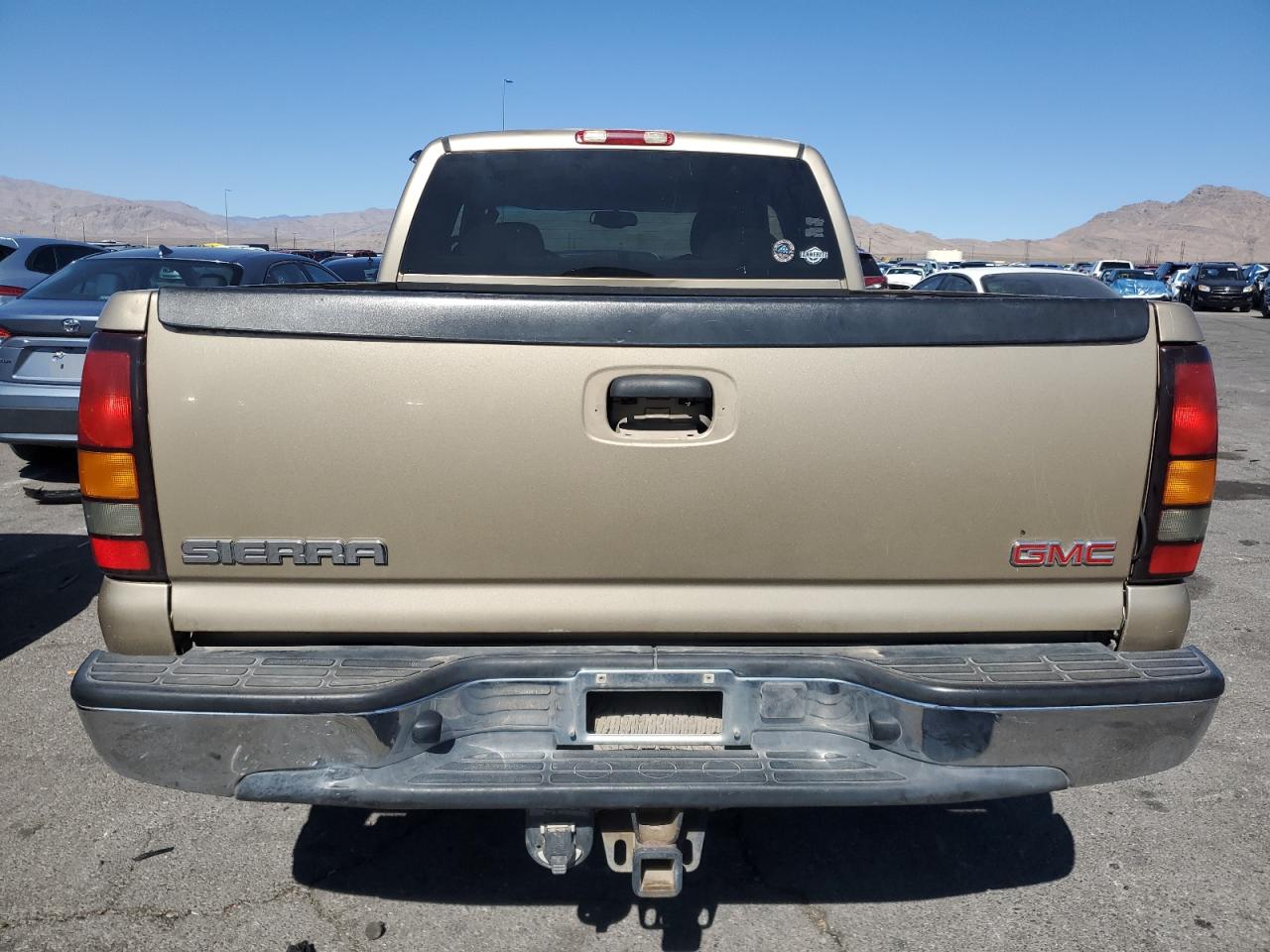 2004 GMC Sierra VIN 1GTEK19T84E117269 Copart auction photo, undercarriage damage thumbnail 6
