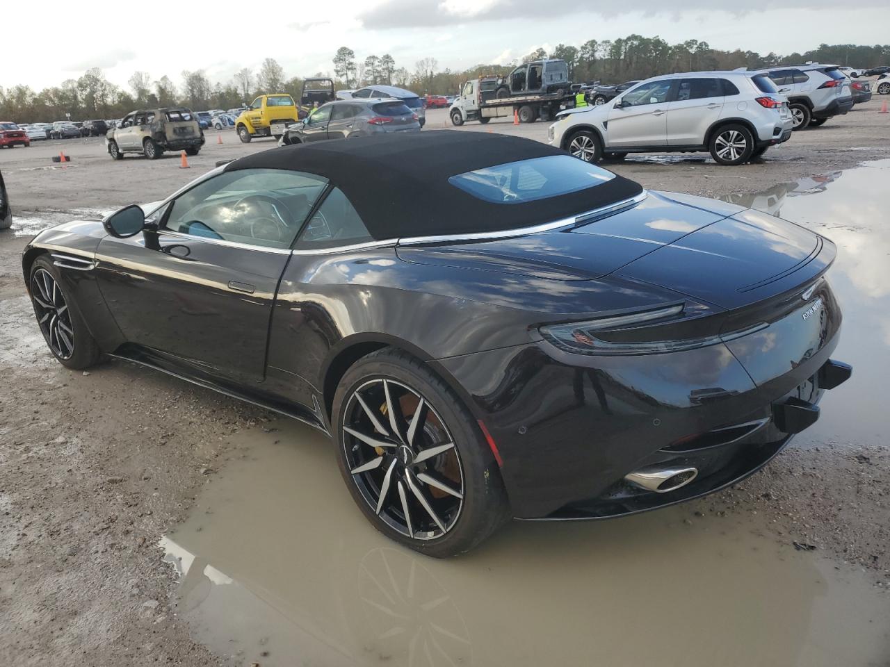 2020 Aston Martin DB11 VIN SCFRMFCW6LGM09132 Copart auction photo, water/flood damage thumbnail 2