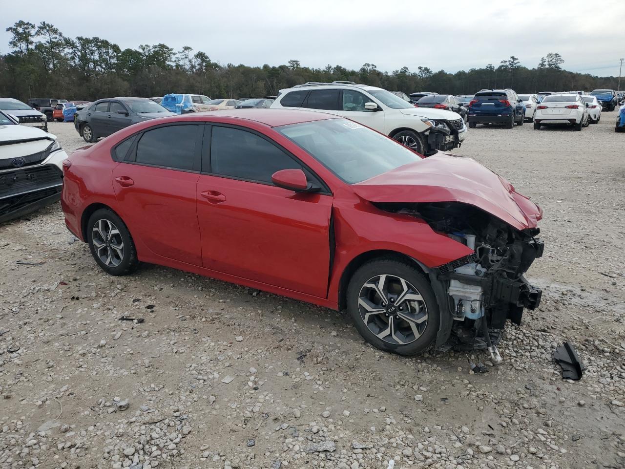 2021 KIA Forte VIN 3KPF24AD8ME330673 Copart auction photo, front end / minor dent/scratches damage thumbnail 4