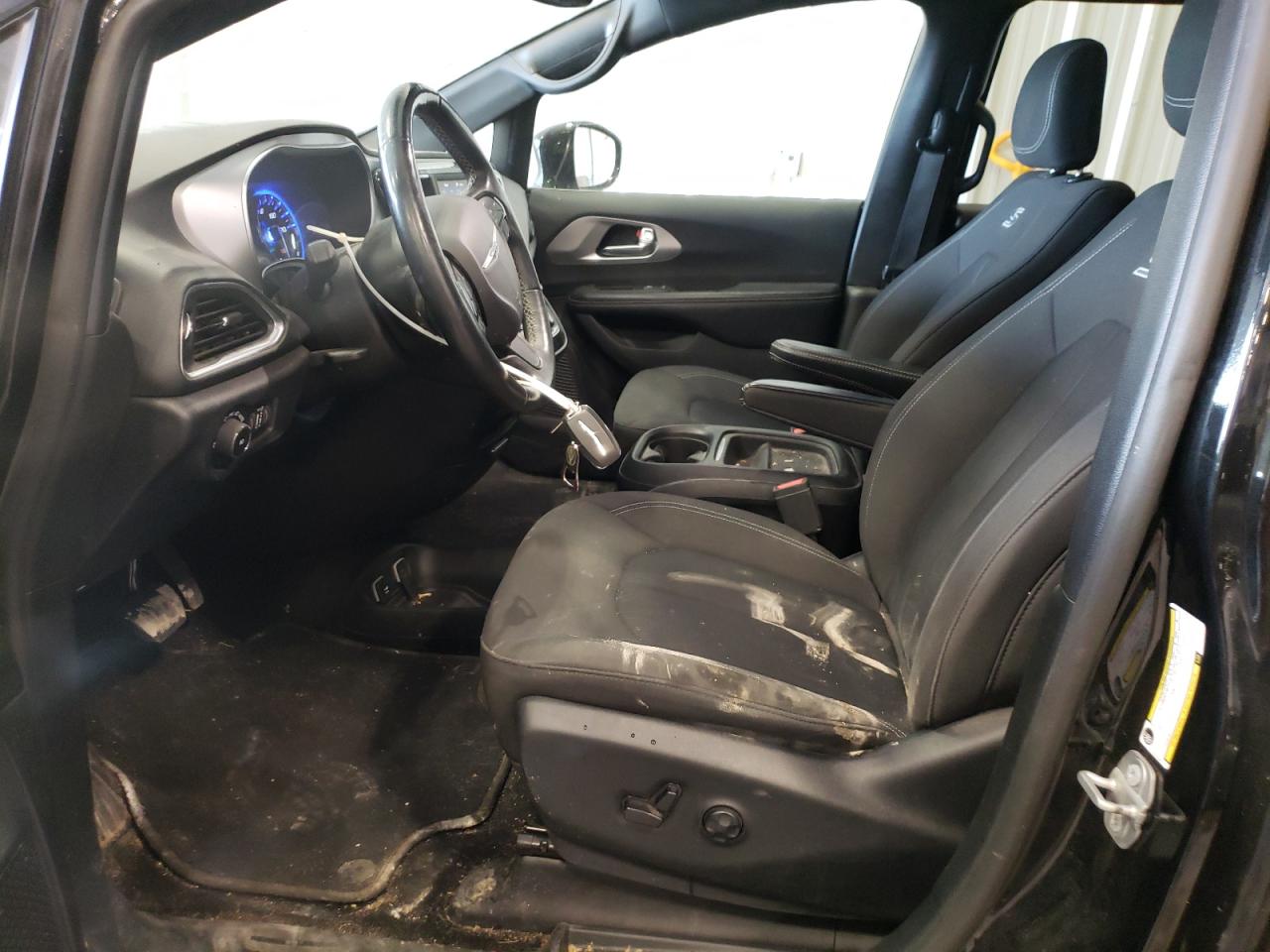 2019 Chrysler Pacifica VIN 2C4RC1FG8KR638739 Copart auction photo, side damage thumbnail 7