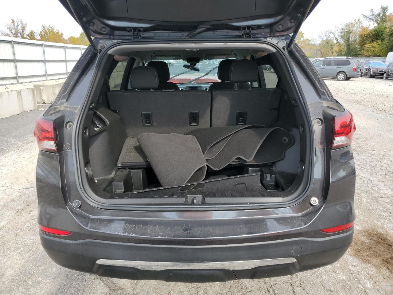 2022 Chevrolet Equinox VIN 2GNAXUEV3N6133773 Copart auction photo, rollover damage thumbnail 6