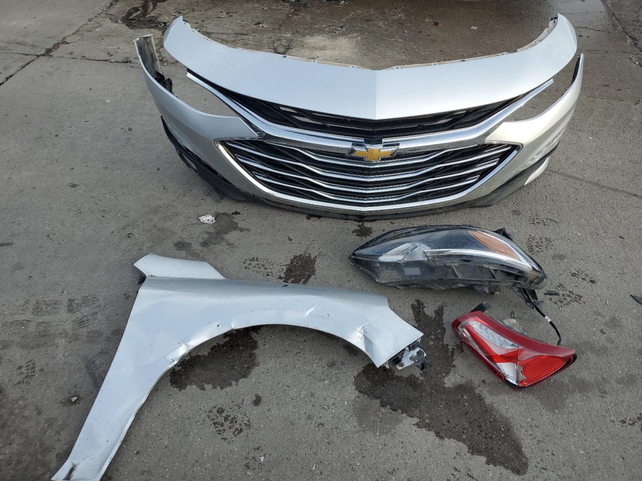 2019 Chevrolet Malibu VIN 1G1ZD5ST3KF172130 Copart auction photo, front end / rear end damage thumbnail 12