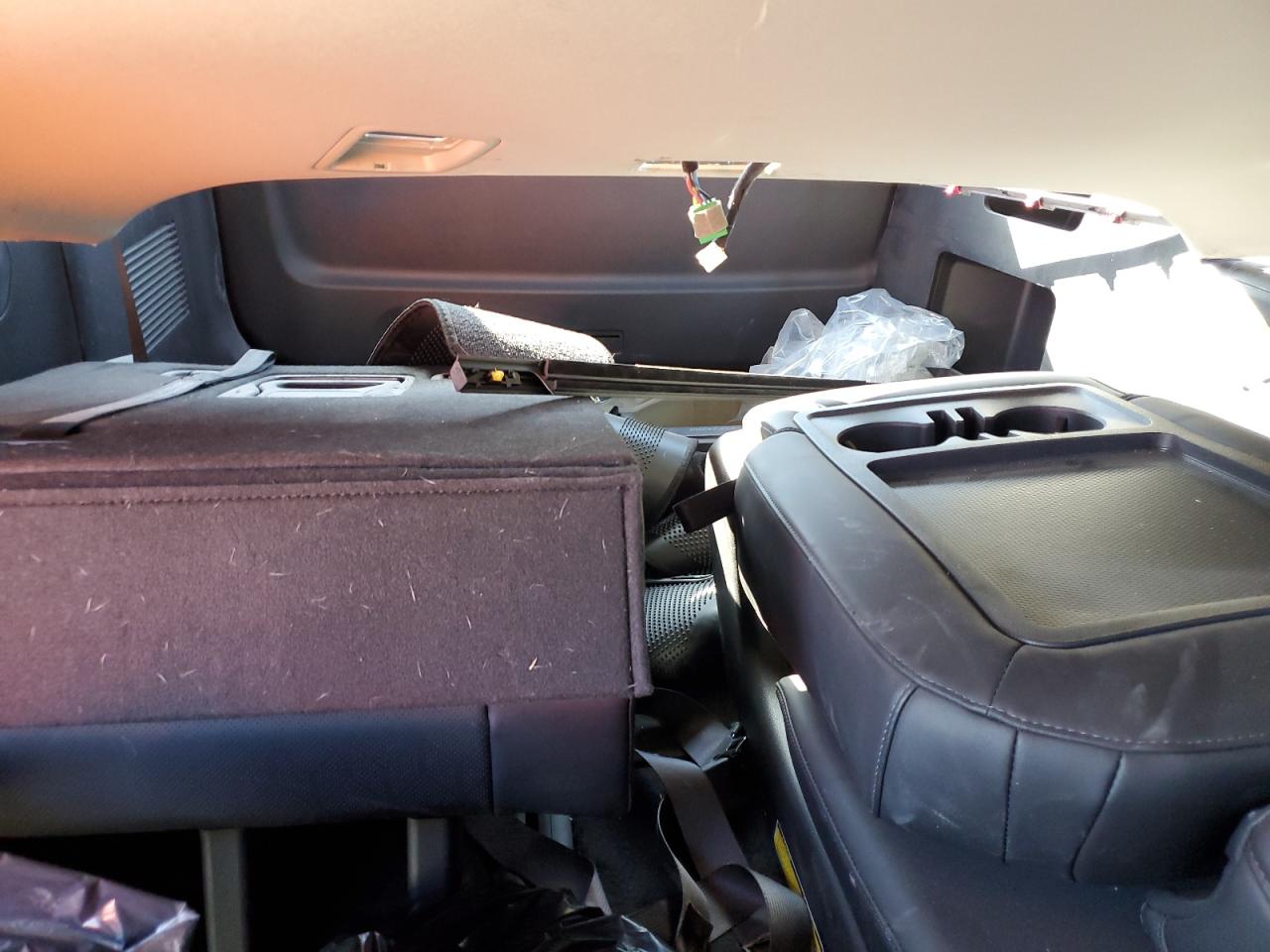 2025 KIA Carnival VIN KNDNE5K38S6461393 Copart auction photo, side / rear end damage thumbnail 10