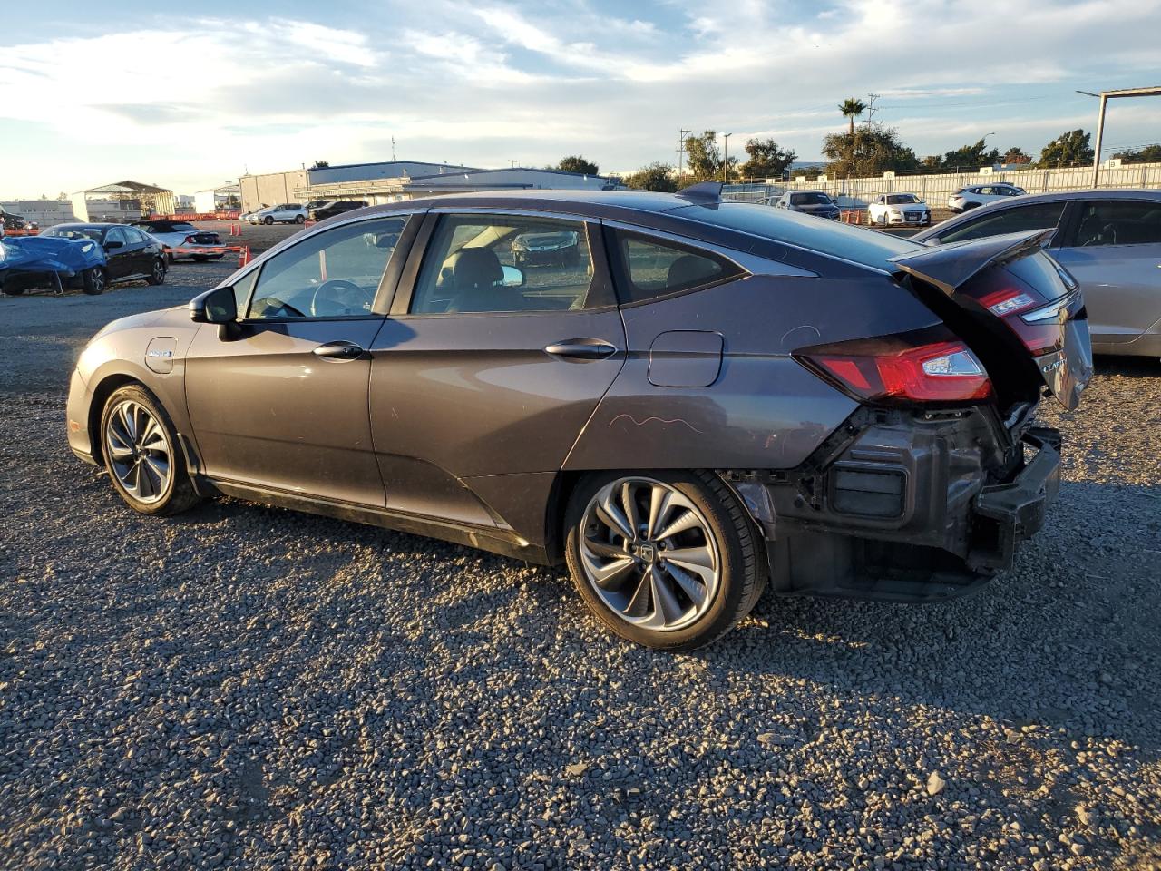 2018 Honda Clarity VIN JHMZC5F3XJC004438 Copart auction photo, rear end damage thumbnail 2