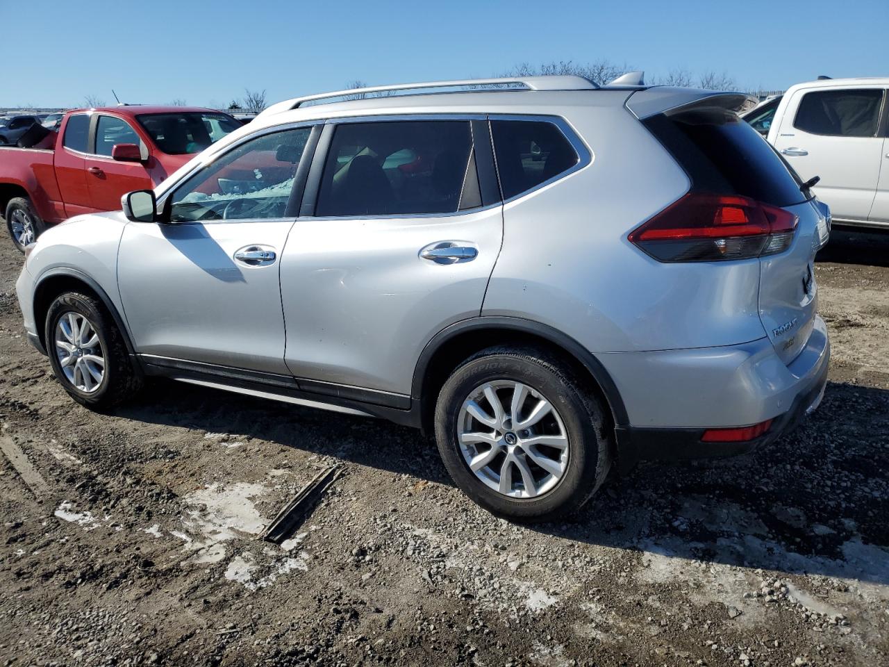 2019 Nissan Rogue VIN KNMAT2MV6KP512725 Copart auction photo, all over damage thumbnail 2