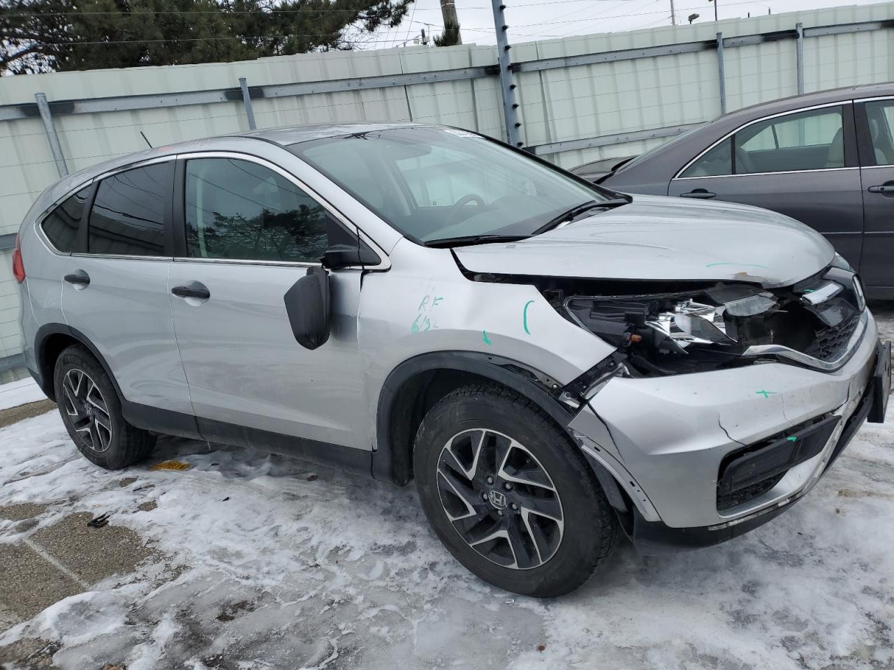 2016 Honda CR-V VIN 5J6RM4H41GL117762 Copart auction photo, front end / side damage thumbnail 4