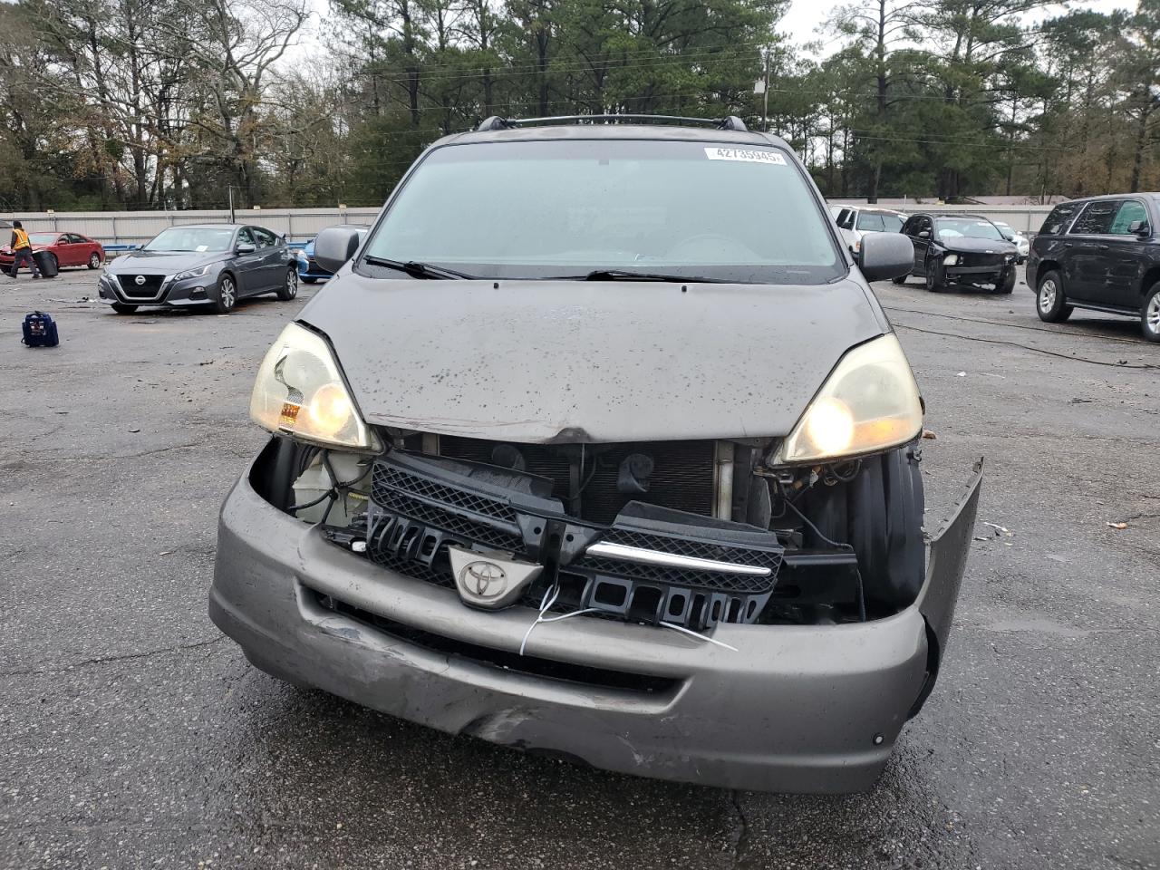 2005 Toyota Sienna VIN 5TDZA22C85S347121 Copart auction photo, front end damage thumbnail 5