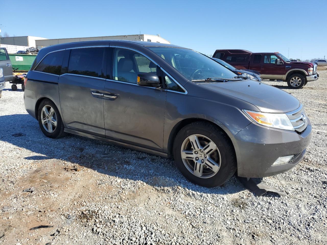 2013 Honda Odyssey VIN 5FNRL5H94DB012724 Copart auction photo, all over damage thumbnail 4
