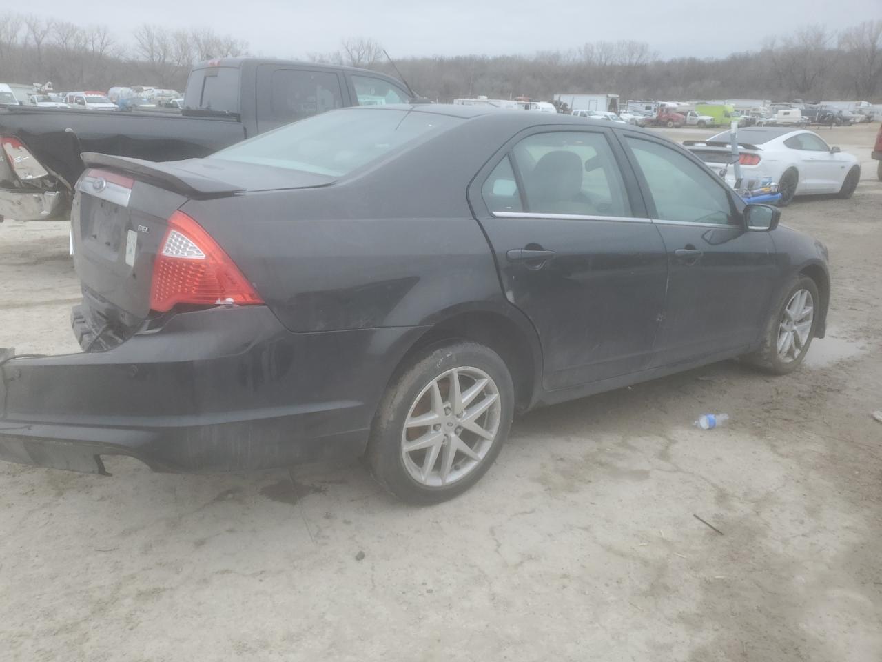 2010 Ford Fusion VIN 3FAHP0JA6AR388462 Copart auction photo, side / rear end damage thumbnail 3