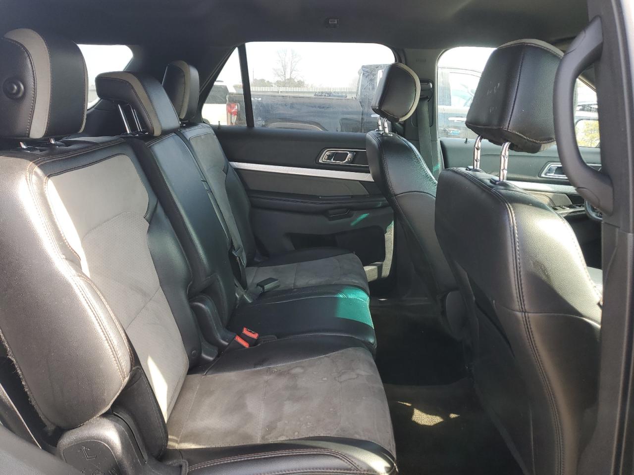 2017 Ford Explorer VIN 1FM5K7D8XHGB26938 Copart auction photo, front end / mechanical damage thumbnail 11