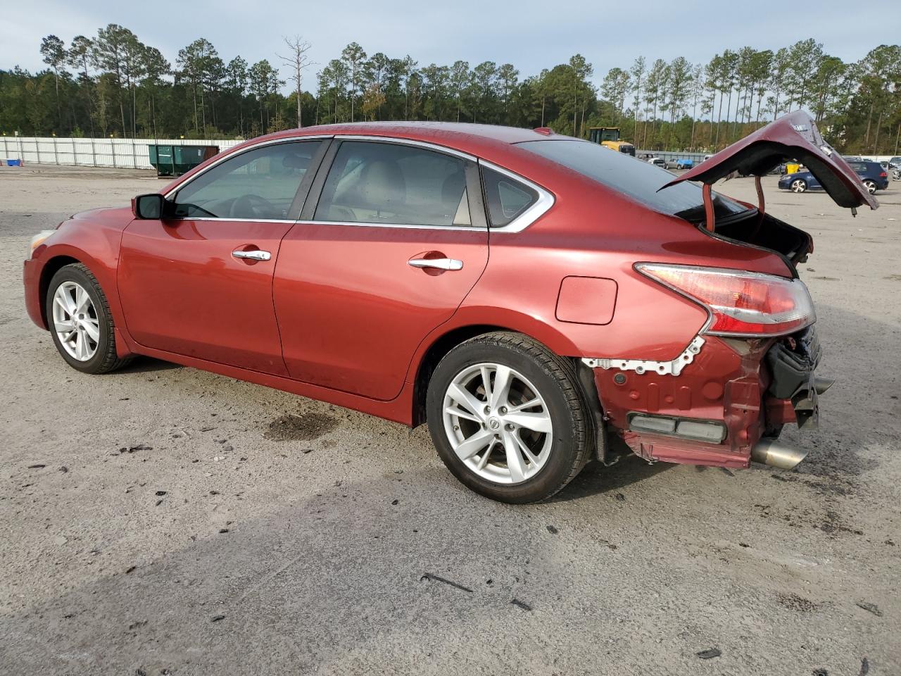 2015 Nissan Altima VIN 1N4AL3AP2FC268764 Copart auction photo, rear end damage thumbnail 2