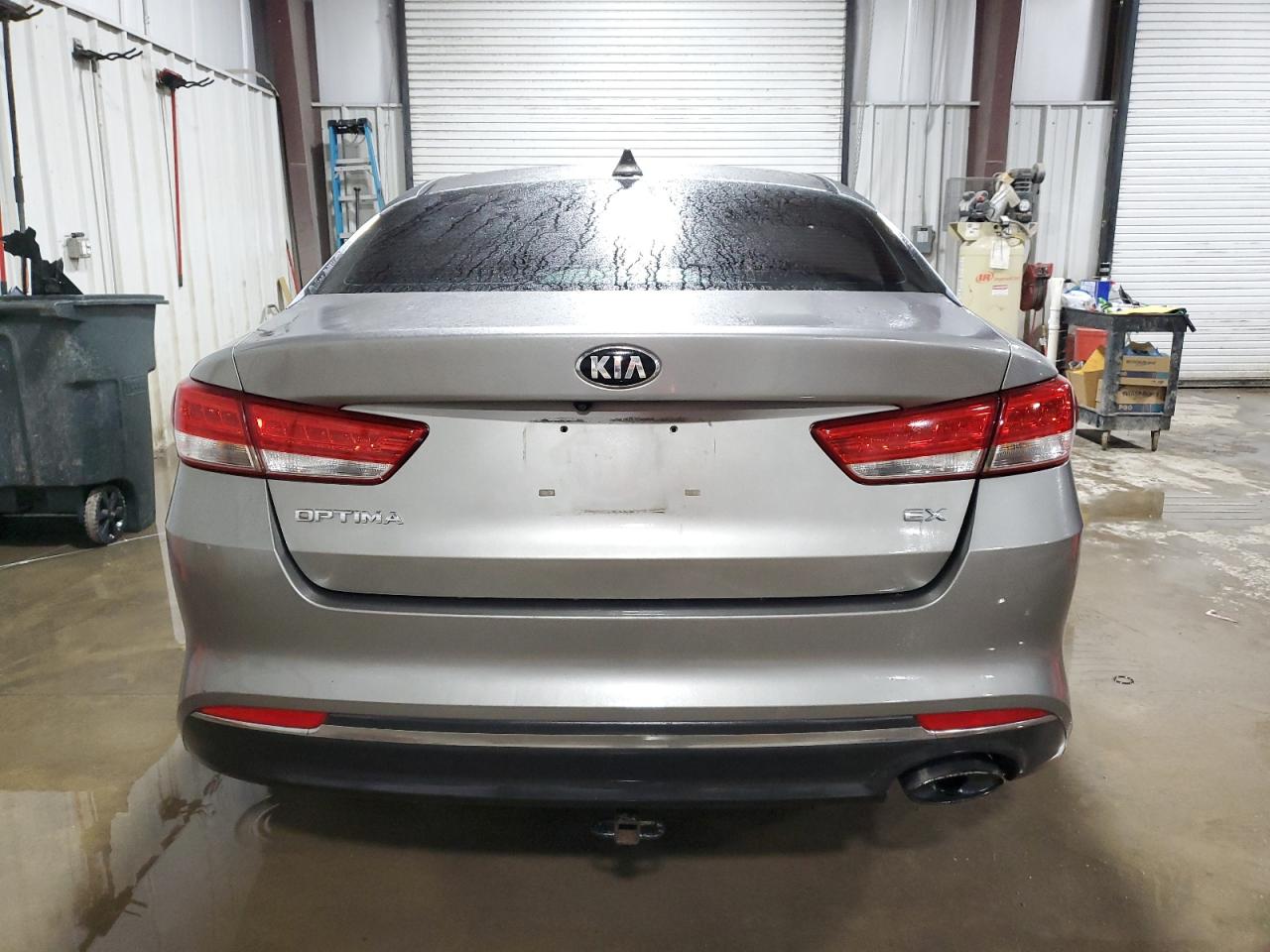 2016 KIA Optima VIN 5XXGU4L38GG114496 Copart auction photo, front end damage thumbnail 6