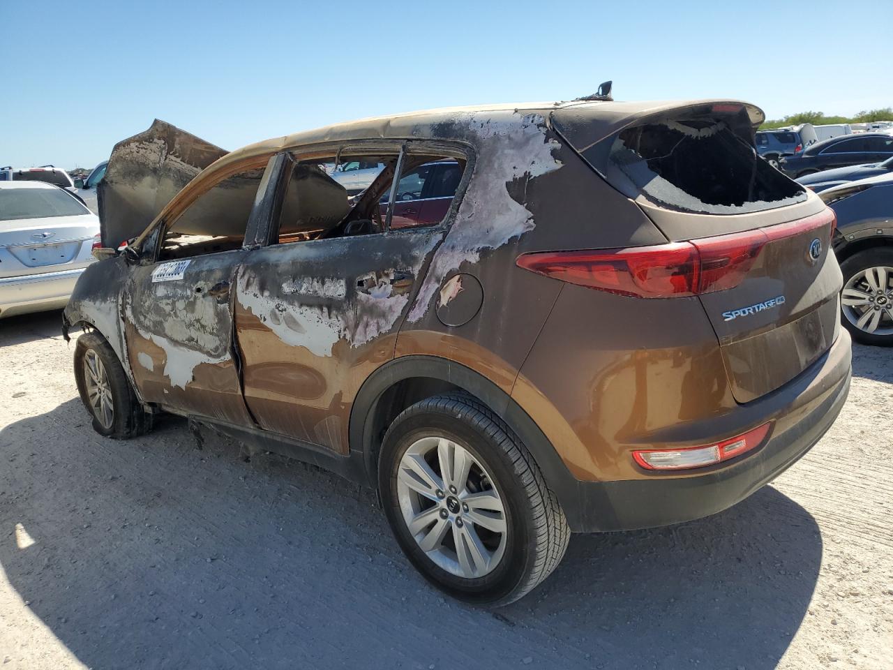 2019 KIA Sportage VIN KNDPM3AC3K7531846 Copart auction photo, burn damage thumbnail 2
