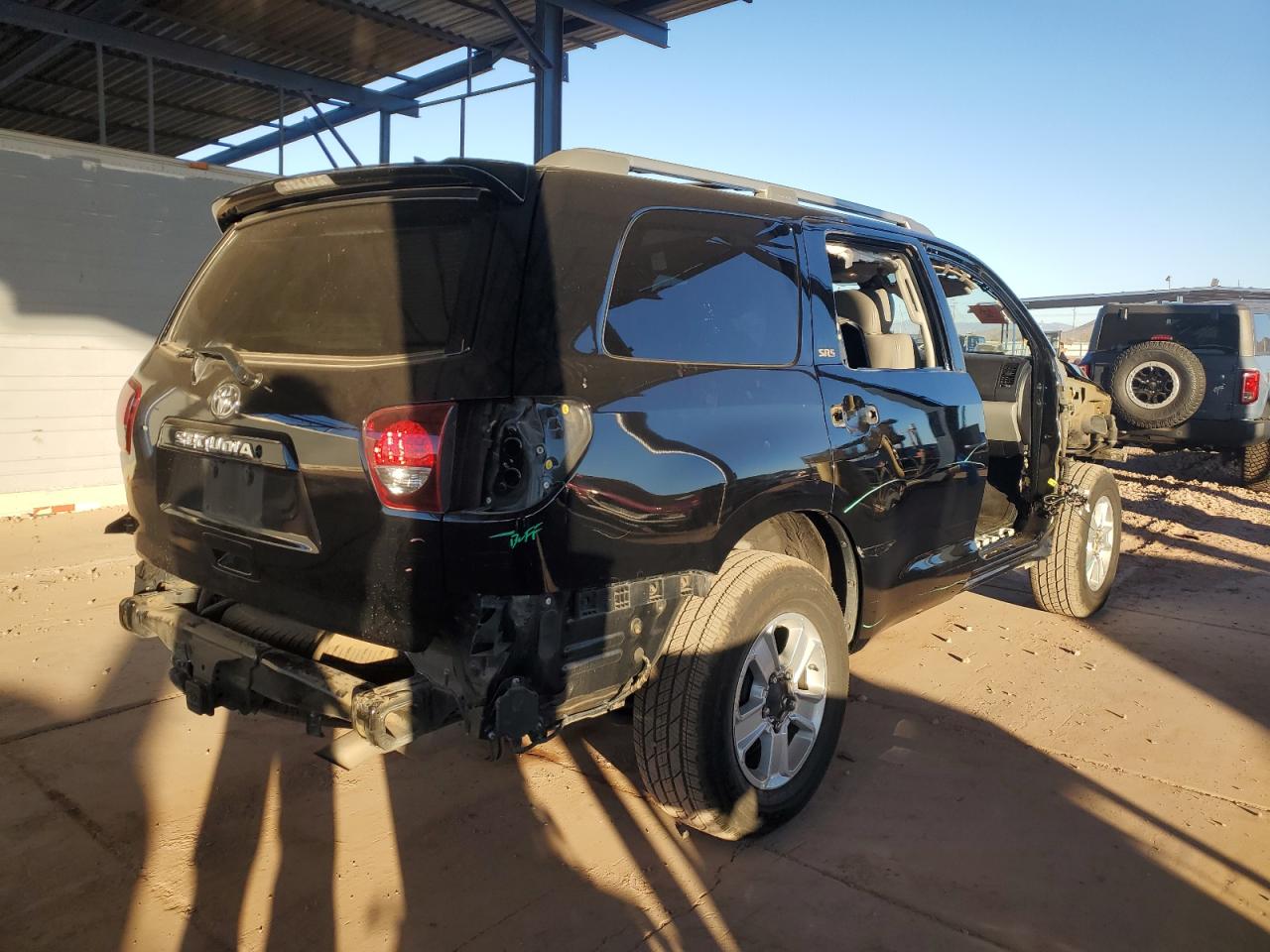 2018 Toyota Sequoia VIN 5TDZY5G13JS069341 Copart auction photo, all over damage thumbnail 3