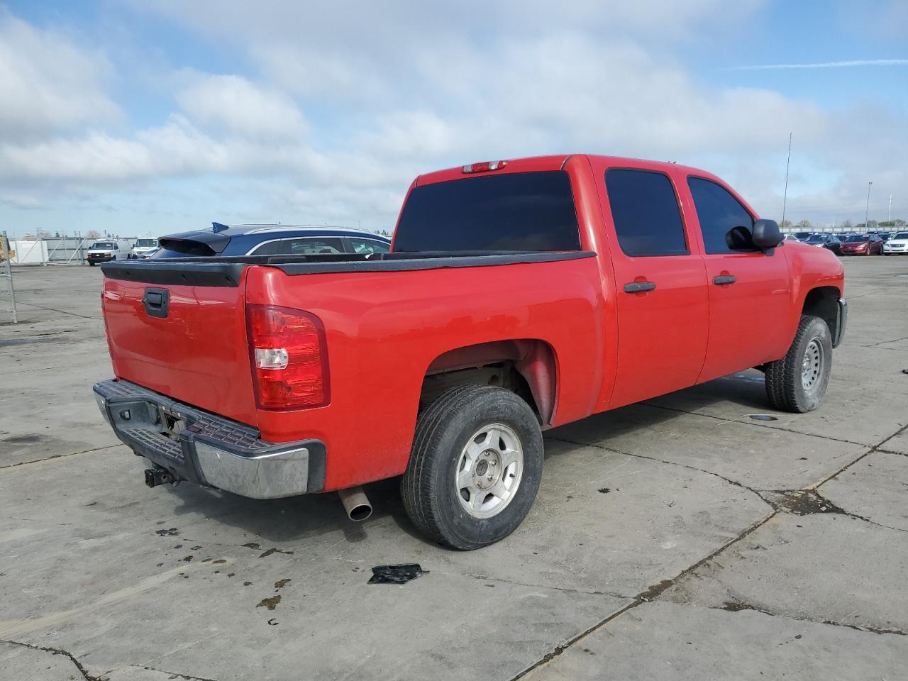 2013 Chevrolet Silverado VIN 3GCPKSE79DG228994 Copart auction photo, side / front end damage thumbnail 3