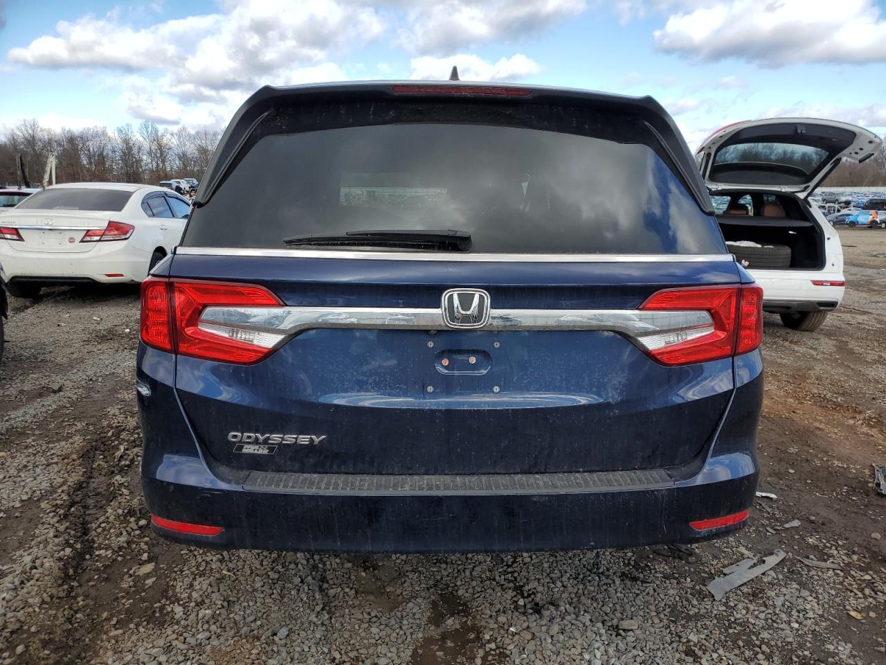 2019 Honda Odyssey VIN 5FNRL6H59KB134382 Copart auction photo, side / front end damage thumbnail 6