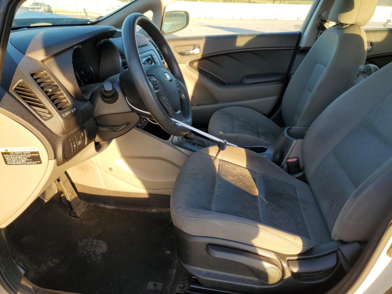 2015 KIA Forte VIN KNAFK4A64F5380354 Copart auction photo, front end damage thumbnail 7