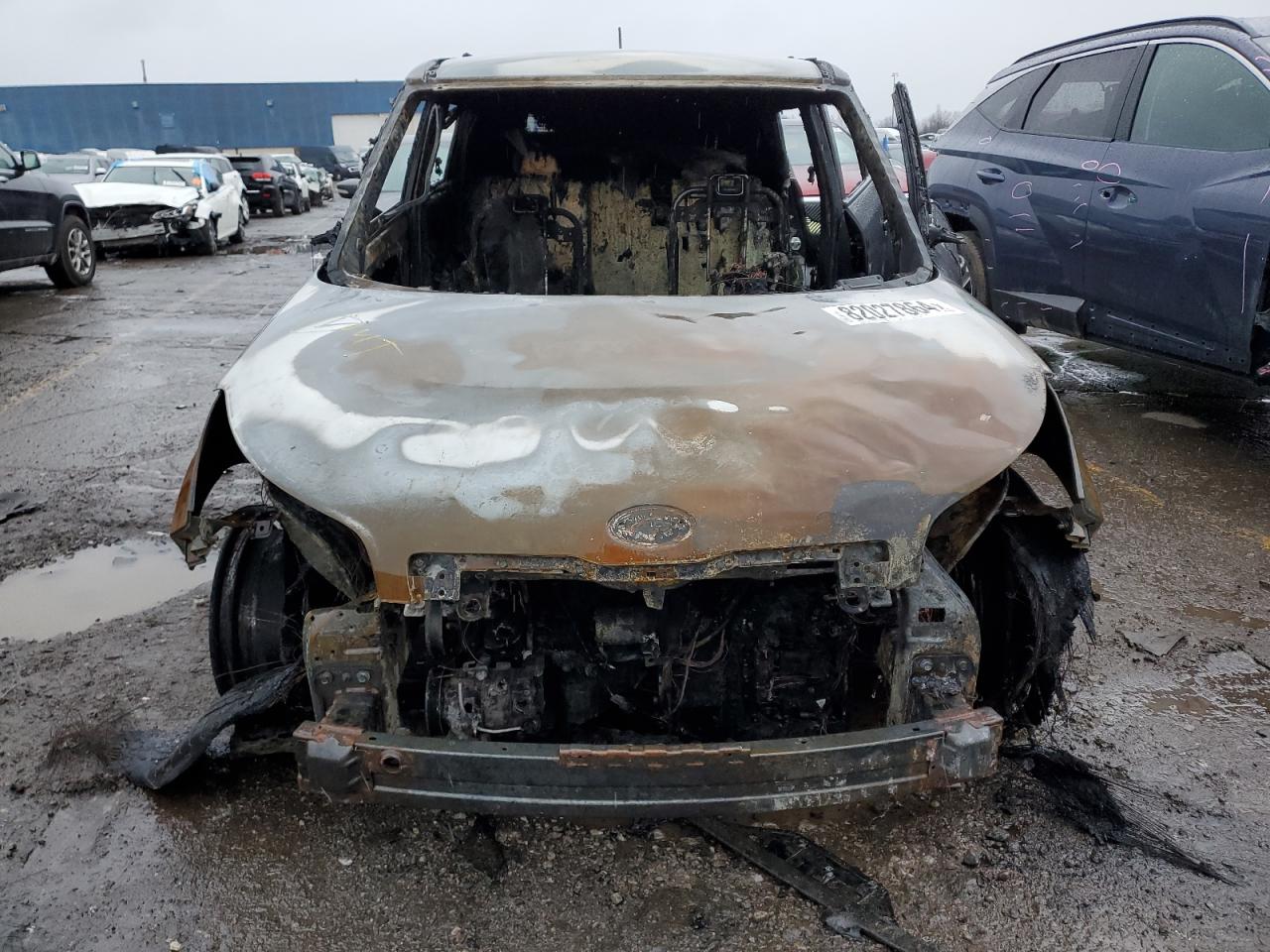 2018 KIA Soul VIN KNDJN2A25J7905148 Copart auction photo, burn - engine / missing/altered vin damage thumbnail 5