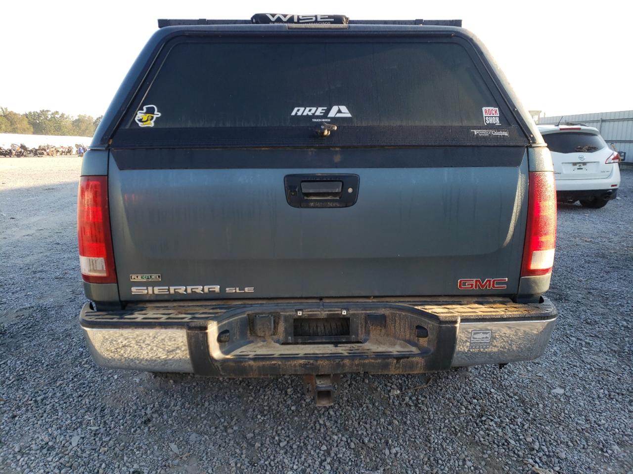 2010 GMC Sierra VIN 1GTSKVE38AZ205923 Copart auction photo, front end / water/flood damage thumbnail 6