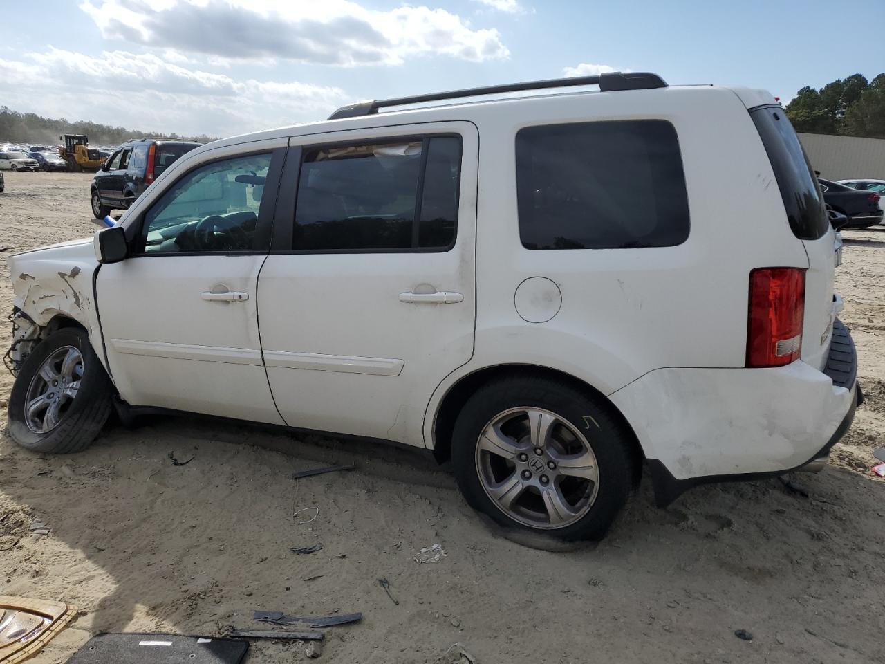 2013 Honda Pilot VIN 5FNYF4H41DB085678 Copart auction photo, front end / undercarriage damage thumbnail 2