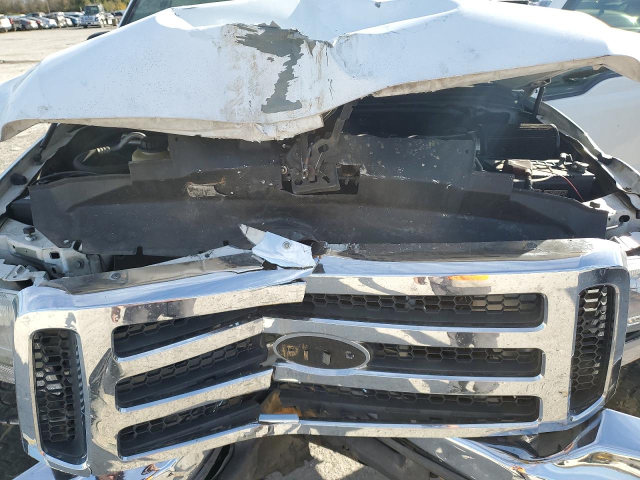 2002 Ford F350 VIN 1FDWW36F42EC71814 Copart auction photo, front end / minor dent/scratches damage thumbnail 12