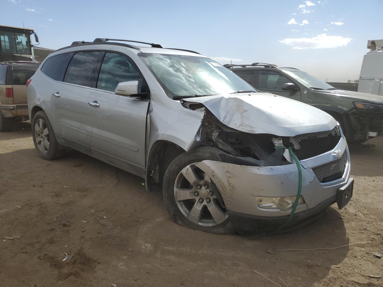 2011 Chevrolet Traverse VIN 1GNKVLED2BJ403120 Copart auction photo, front end / minor dent/scratches damage thumbnail 4