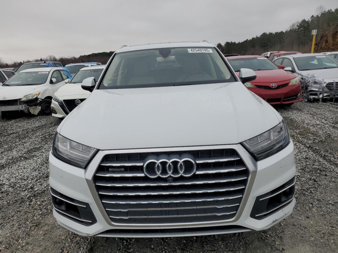 2017 Audi Q7 VIN WA1LAAF73HD005308 Copart auction photo, minor dent/scratches damage thumbnail 5