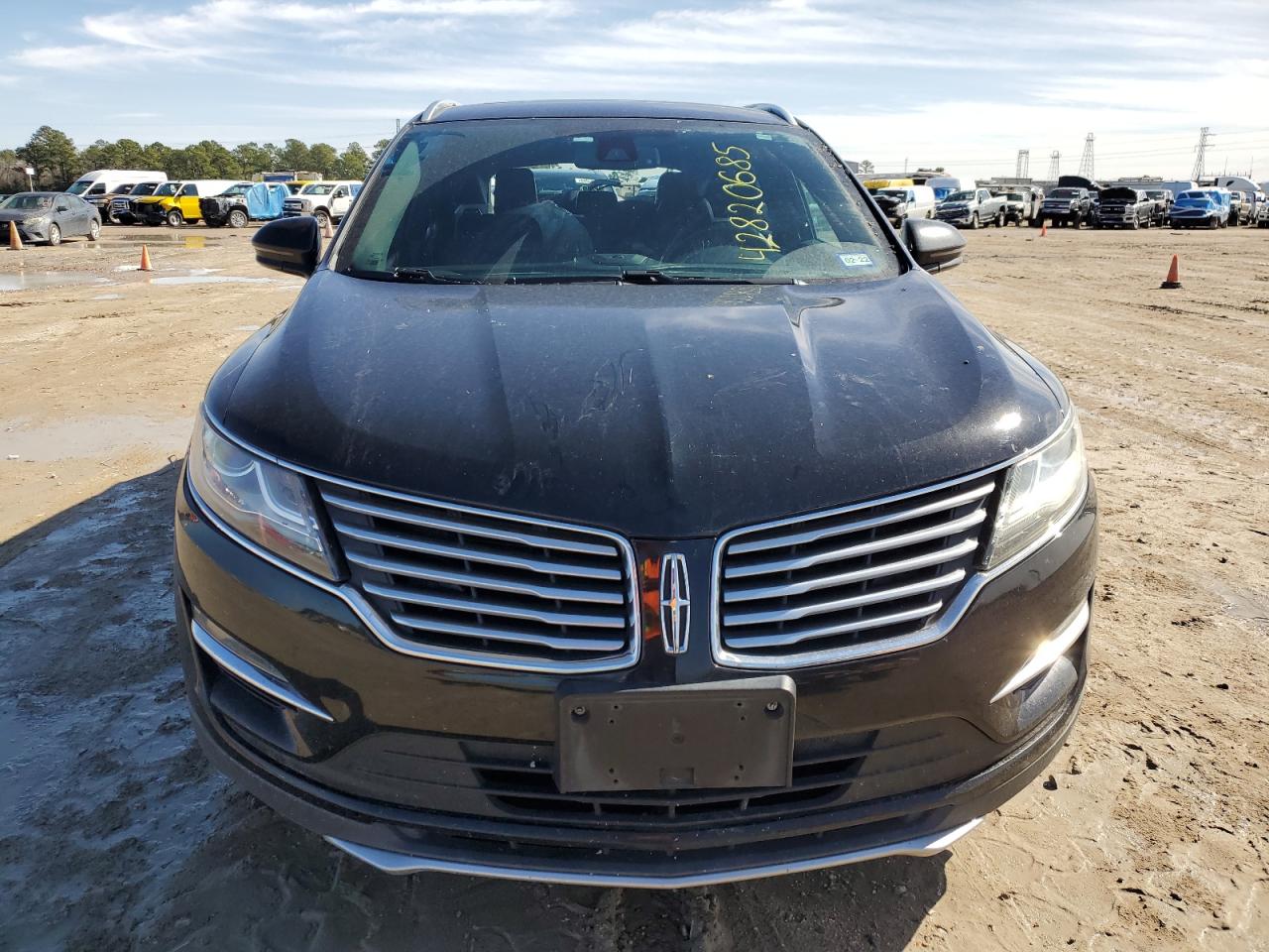 2018 Lincoln MKC VIN 5LMCJ3C96JUL07438 Copart auction photo, rear end / minor dent/scratches damage thumbnail 5