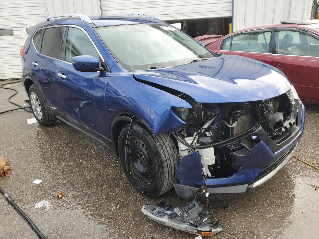2017 Nissan Rogue VIN KNMAT2MT8HP579091 Copart auction photo, front end damage thumbnail 4