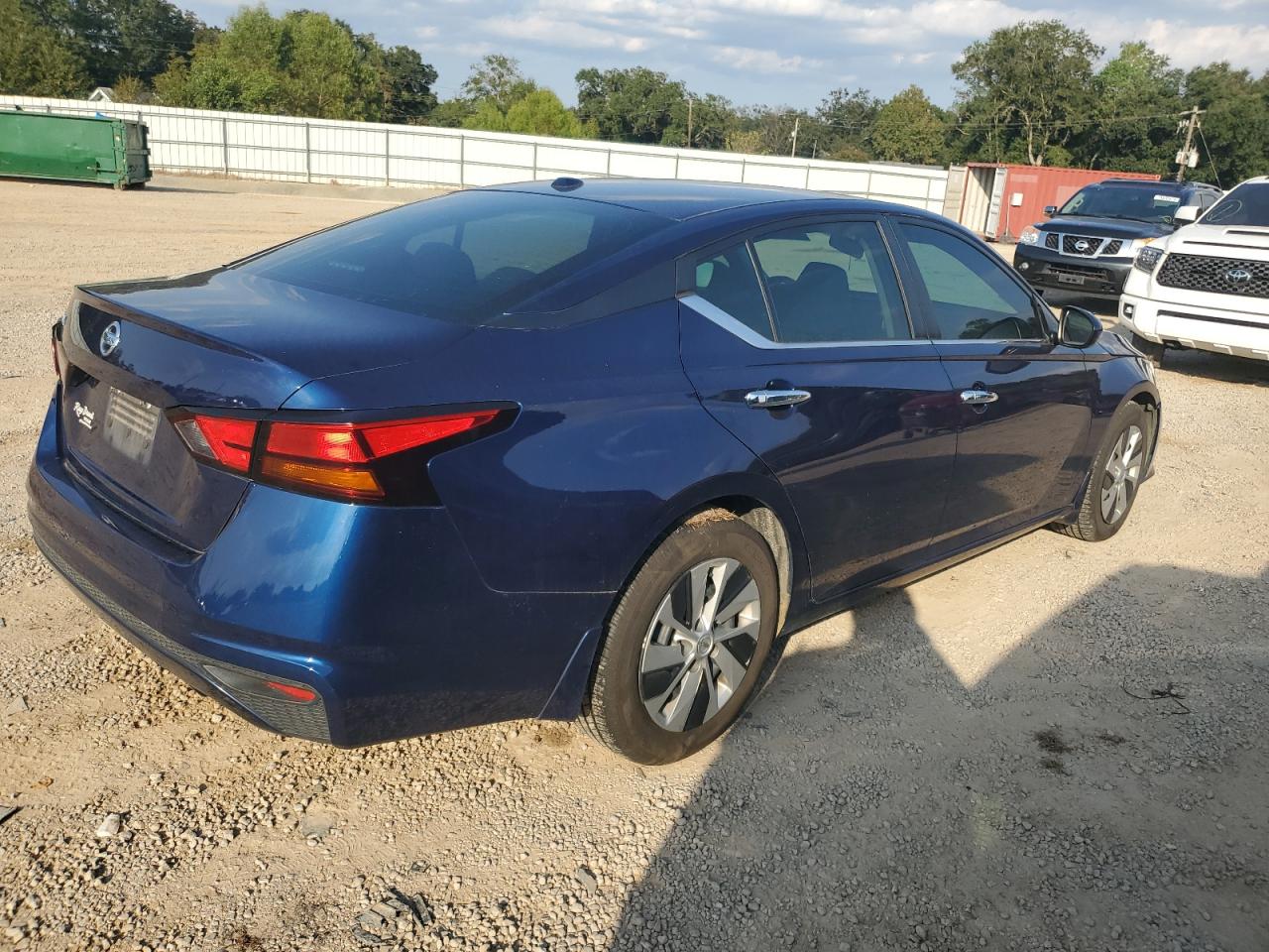 2019 Nissan Altima VIN 1N4BL4BV3KC255006 Copart auction photo, rear end damage thumbnail 3