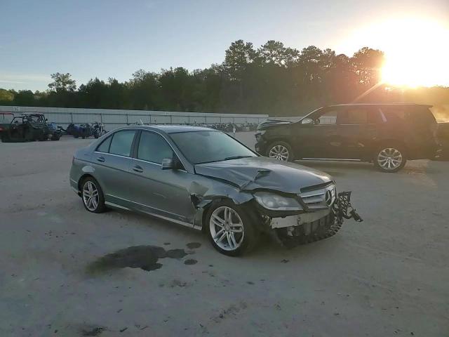 2013 Mercedes-Benz C-klasse VIN WDDGF4HB1DR262613 Copart auction photo, front end damage thumbnail 11