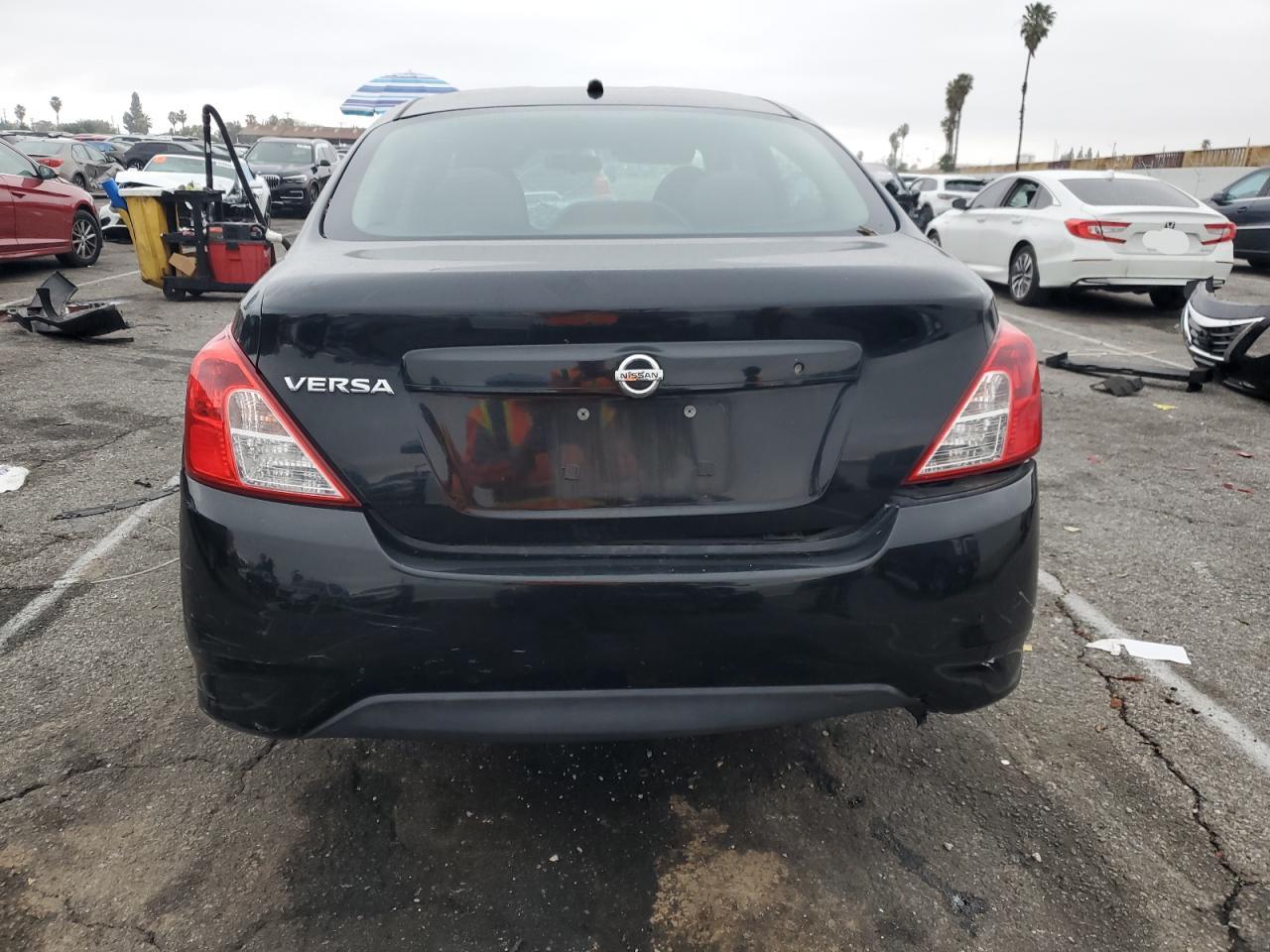 2015 Nissan Versa VIN 3N1CN7AP6FL808127 Copart auction photo, front end / minor dent/scratches damage thumbnail 6