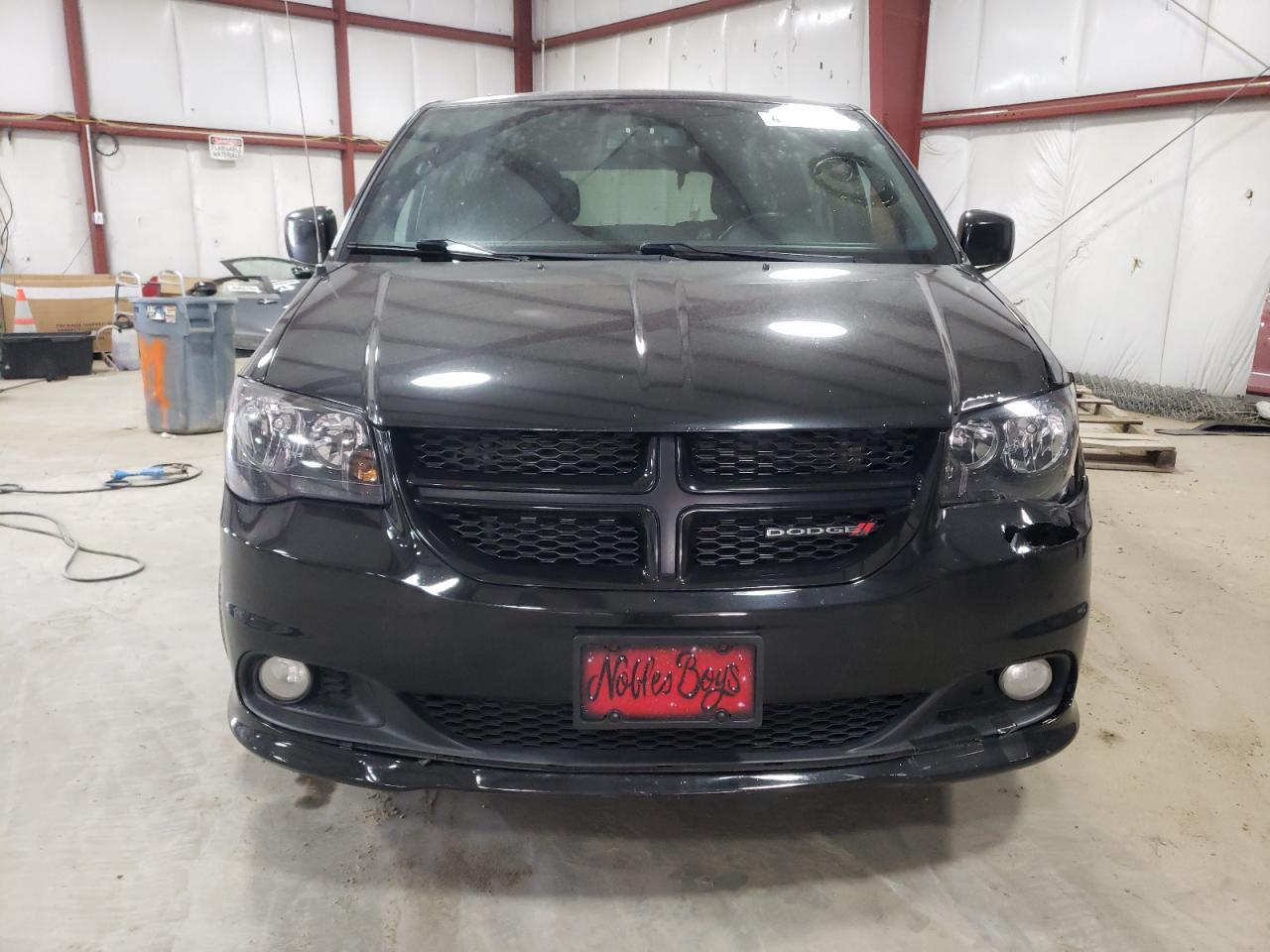 2012 Dodge Caravan VIN 2C4RDGEG2CR359919 Copart auction photo, front end / minor dent/scratches damage thumbnail 5